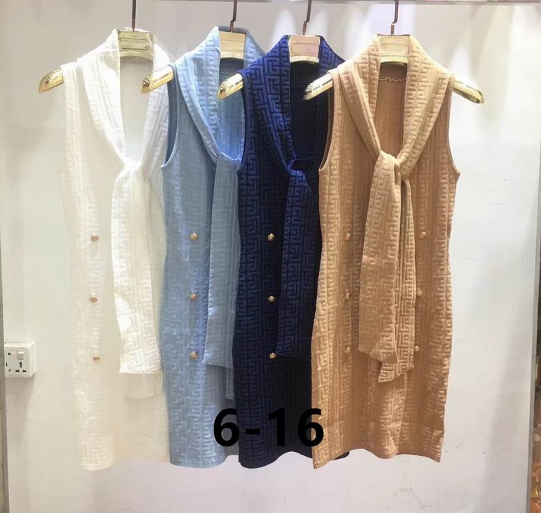 Balmain S-XL  (90)